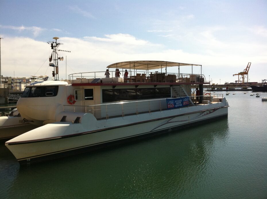 Catamaran hasta 50 personas