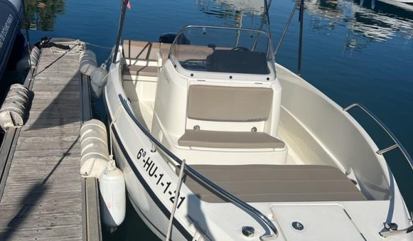 Lancha en Isla Canela - Imagen 2